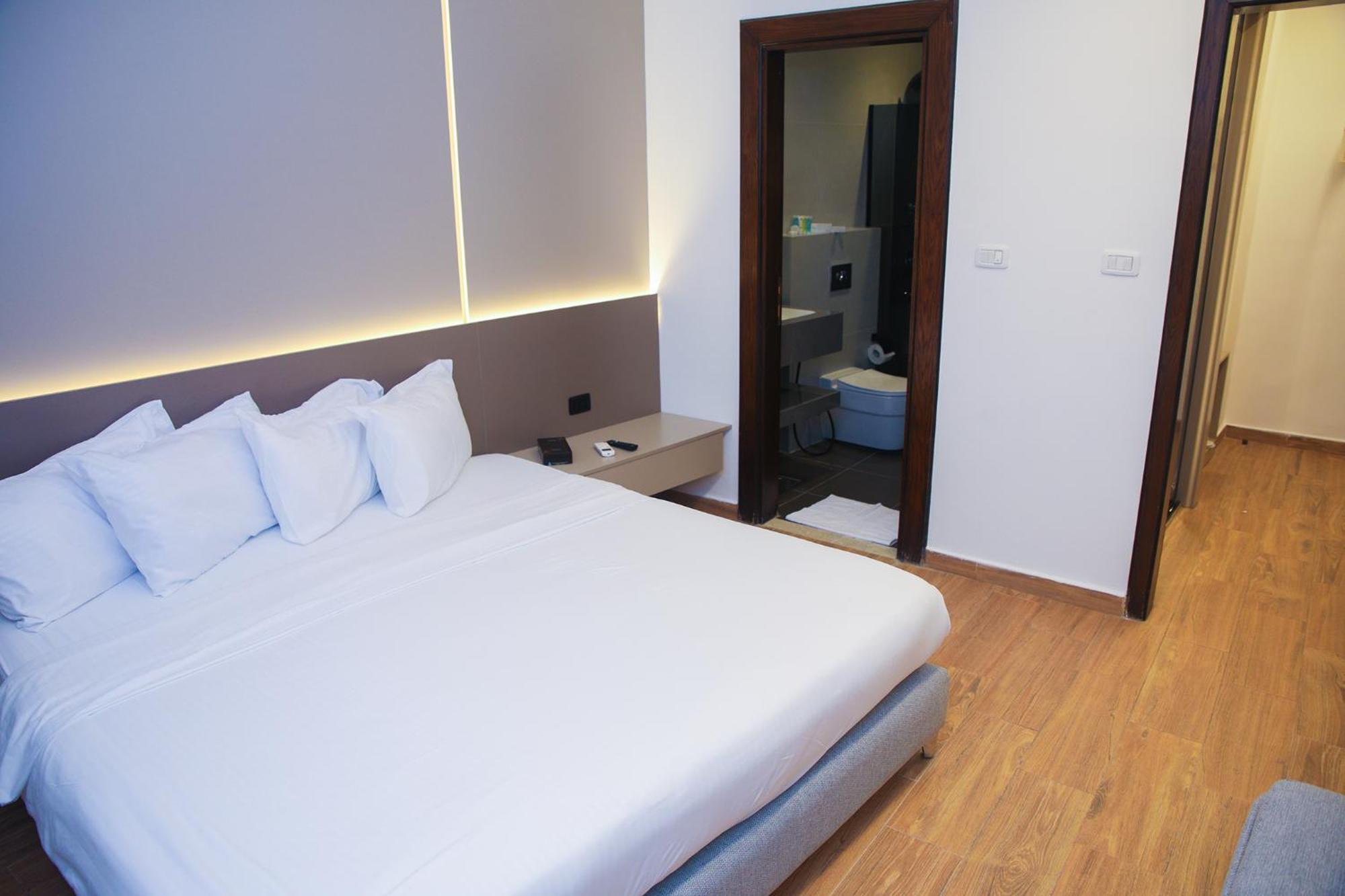 Spark Plaza Hotel Амман Экстерьер фото